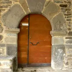 Puerta lateral