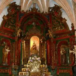 InteriorV. Altar